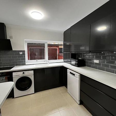 Springfield House- Near Newcastle Centre, Hospital And Keele University! Stoke-on-Trent Ngoại thất bức ảnh