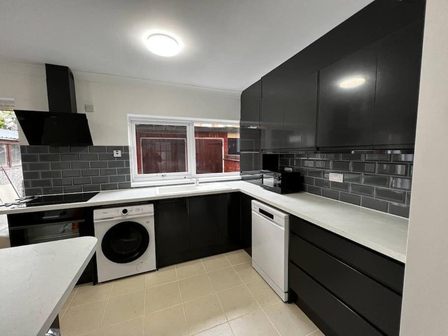 Springfield House- Near Newcastle Centre, Hospital And Keele University! Stoke-on-Trent Ngoại thất bức ảnh