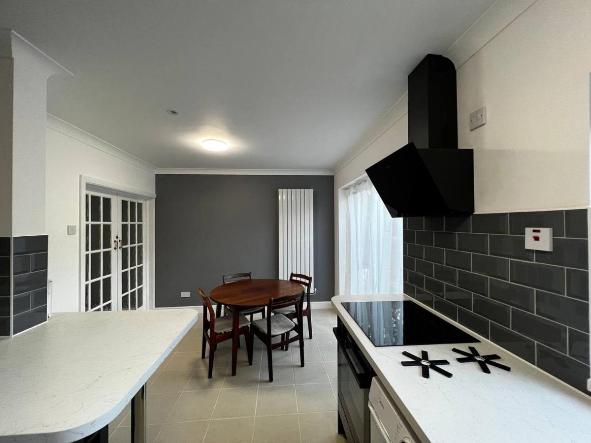 Springfield House- Near Newcastle Centre, Hospital And Keele University! Stoke-on-Trent Ngoại thất bức ảnh
